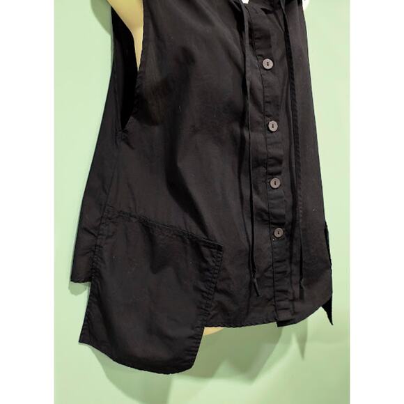 Luukaa Button Up Vest with Large Pockets and Artwork on the Back, Blk & Wht, S 0 - Picture 4 of 6